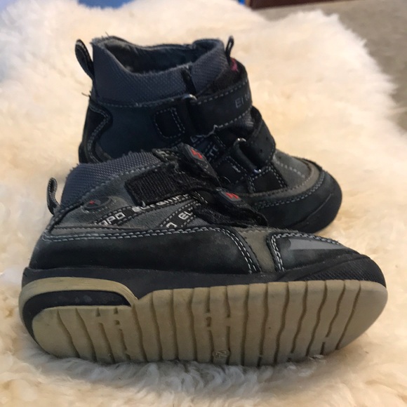 Toddler boots - Picture 2 of 3